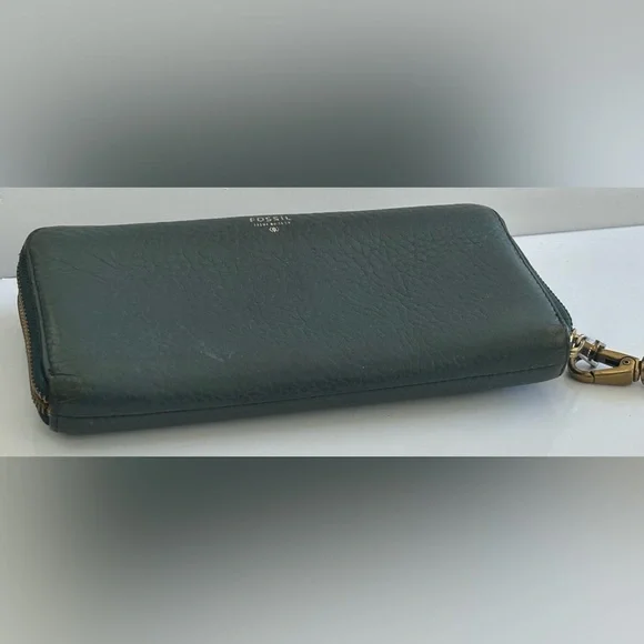 Vintage Fossil Dark Green Leather Zip Around Continental Wallet Wristlet - Picture 8 of 9